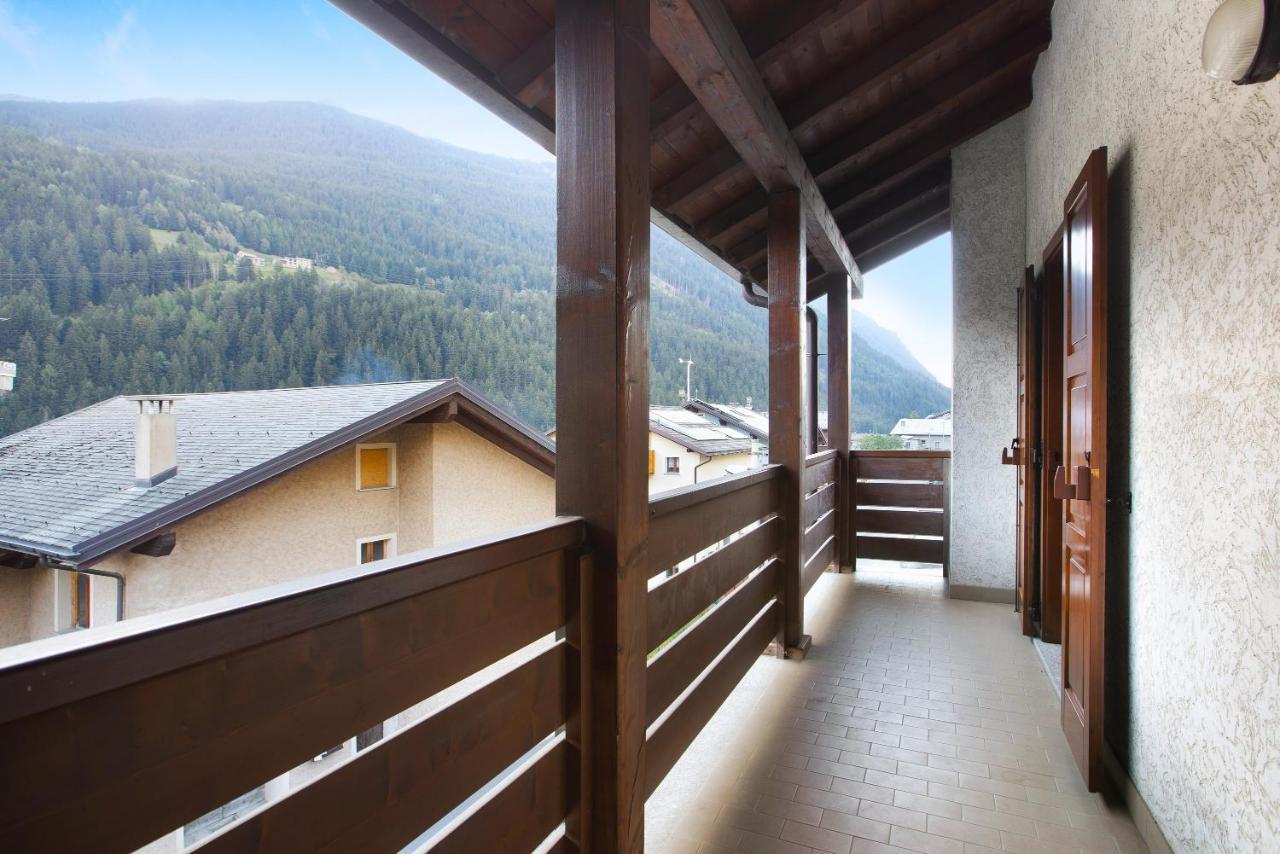 Villa Mountain Chalet Close To Bormio Valdisotto Exterior foto